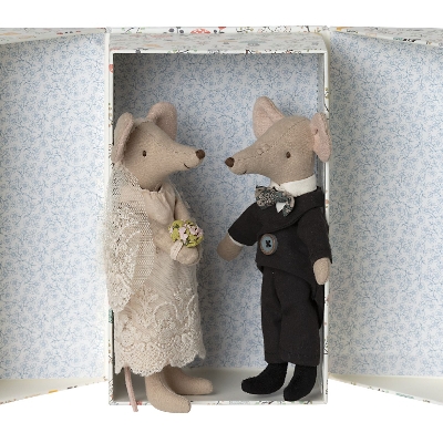 Maileg Wedding Mice back at Bluebell's Burrow