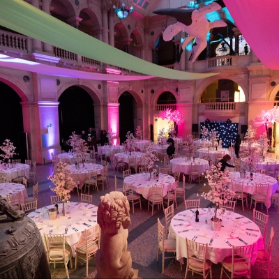 Say I do amid grand halls and stunning galleries at Bristol Museum & Art Gallery