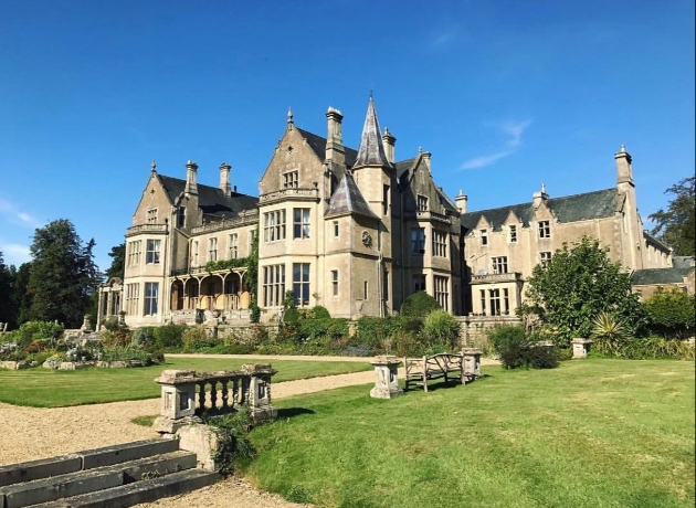 Orchardleigh Estate exterior