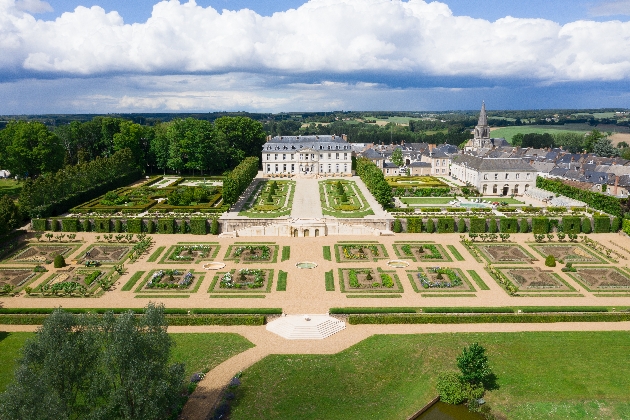 Hotel Château du Grand-Lucé exterior